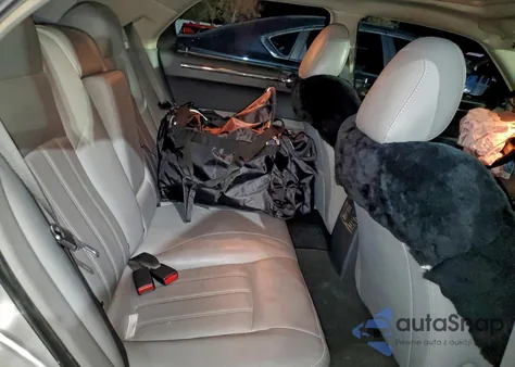 2006 Chrysler 300C z USA, uszkodzony, nr VIN 518375